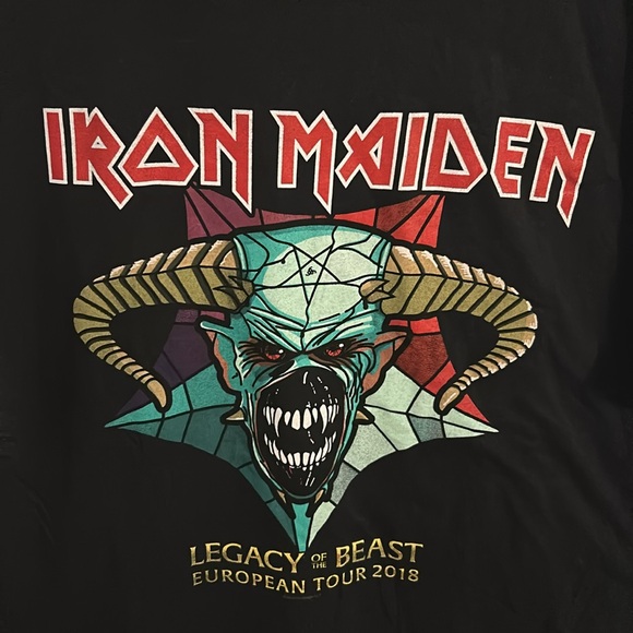 Iron Maiden 2018 Legacy of the beast black shirt size Large. - Picture 2 of 5